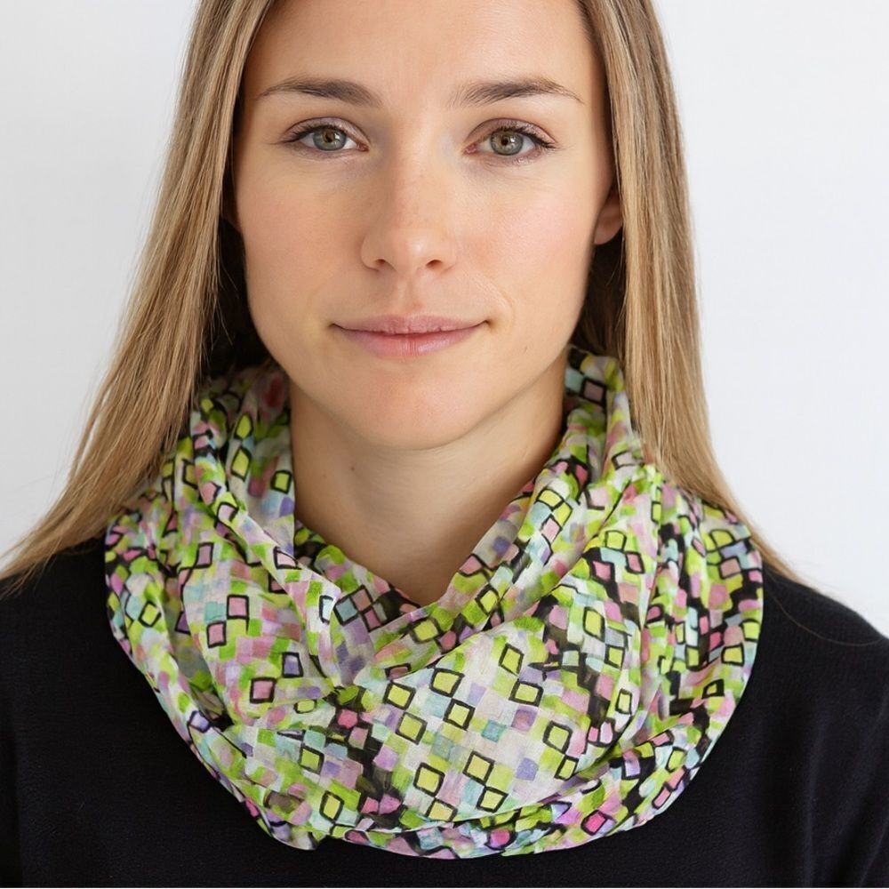Calvin Klein Geometric Lightweight Rectangular Infinity Scarf